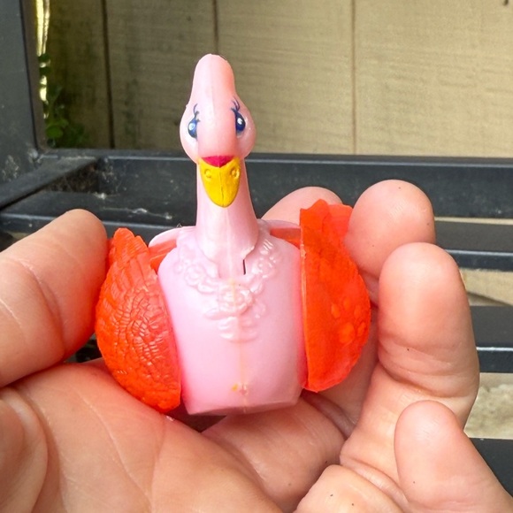 McDonald's 1996 Littlest Pet Shop Tonka Corp PINK SWAN Moveable Head & Wings - Picture 2 of 9